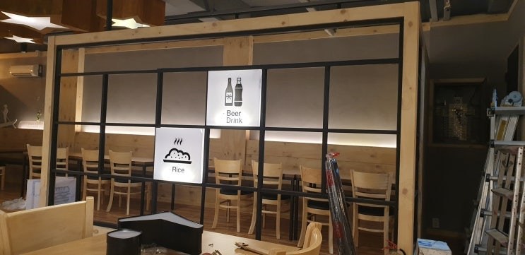 안산 베트남 쌀국수집 채널간판과 금속 인테리어 – 안산 베트남 쌀국수집 채널간판과 금속 인테리어 · 제작 및 시공 과정 09